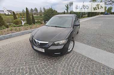 Седан Mazda 3 2008 в Днепре