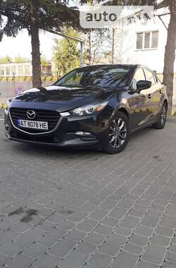 Седан Mazda 3 2016 в Ивано-Франковске