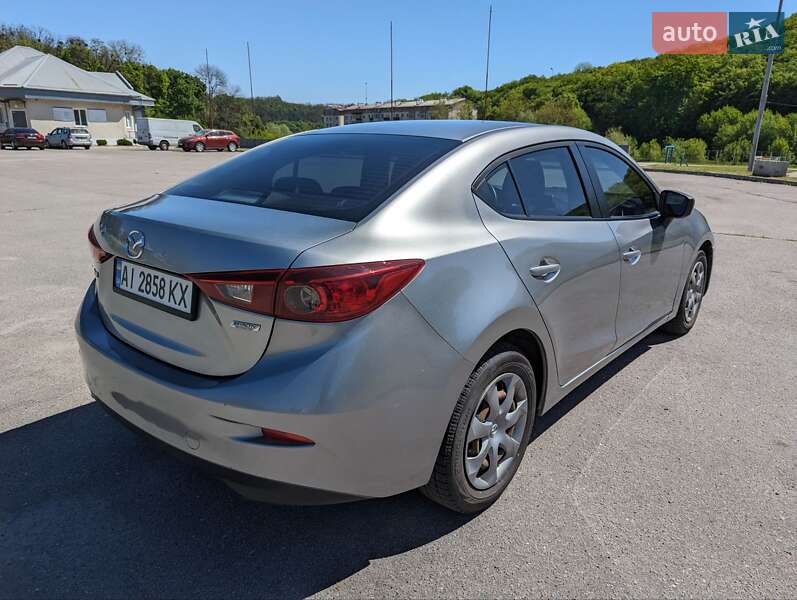 Седан Mazda 3 2014 в Обухове
