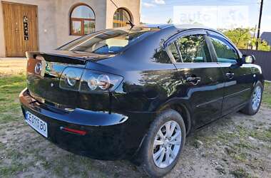 Седан Mazda 3 2007 в Вижниці