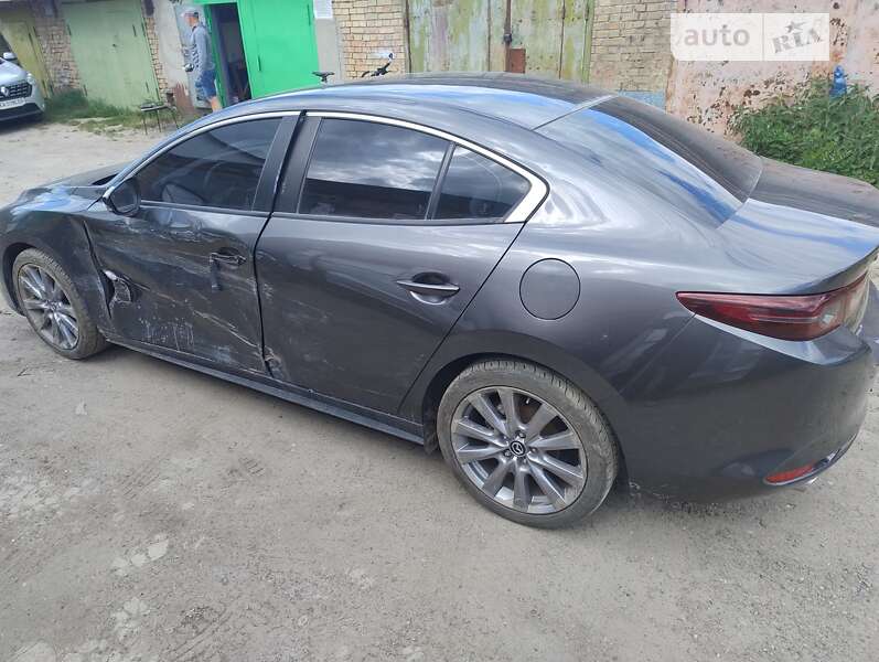 Седан Mazda 3 2021 в Киеве