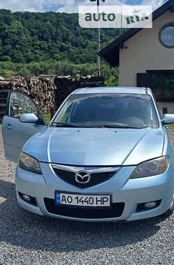 Седан Mazda 3 2007 в Ужгороде