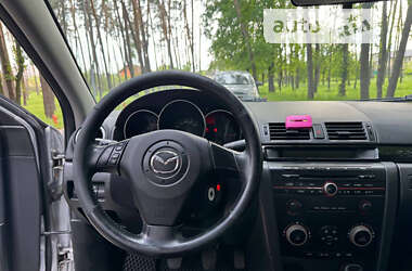 Седан Mazda 3 2005 в Киеве