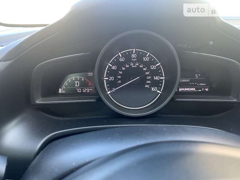 Хэтчбек Mazda 3 2018 в Днепре