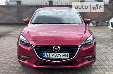 Седан Mazda 3 2018 в Киеве