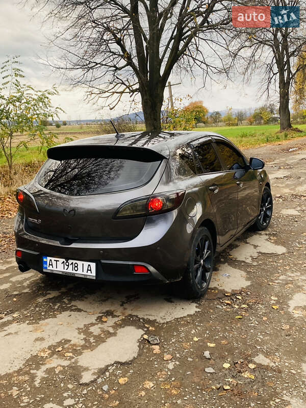 Хетчбек Mazda 3 2009 в Надвірній
