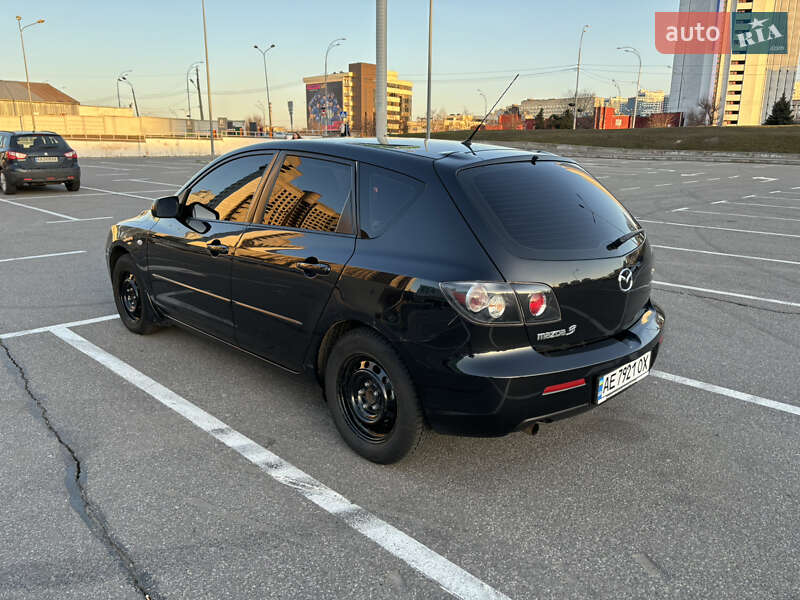 Хэтчбек Mazda 3 2006 в Киеве