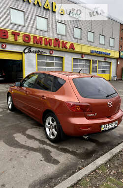 Хэтчбек Mazda 3 2004 в Киеве