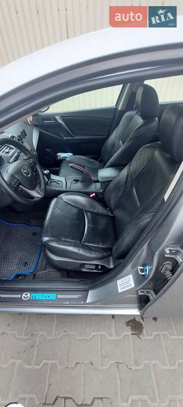 Седан Mazda 3 2012 в Одесі