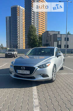 Седан Mazda 3 2018 в Києві