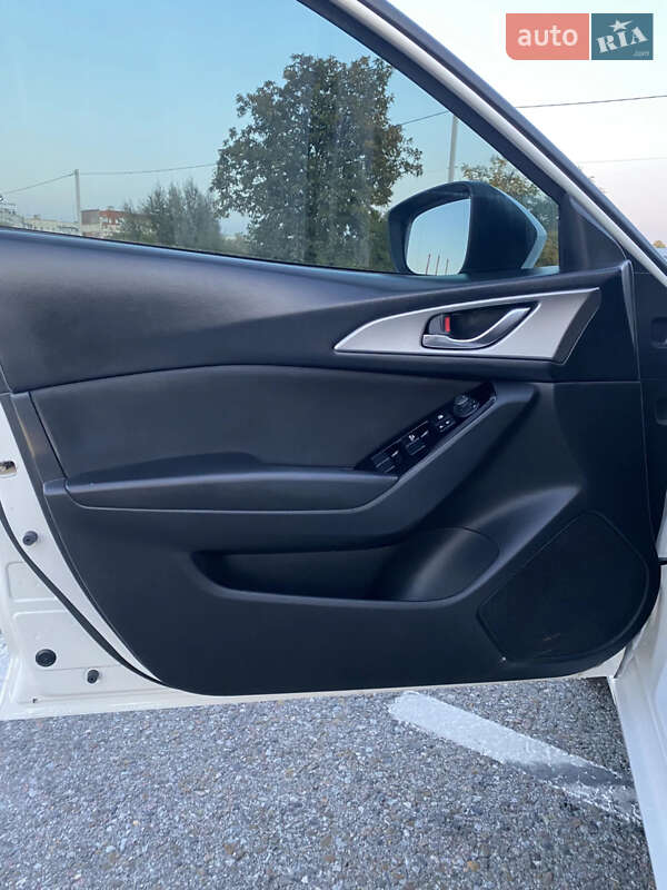 Седан Mazda 3 2018 в Черновцах фото 17 Седан Mazda 3 2018 в Черновцах