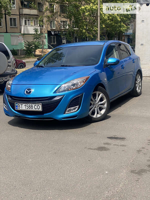 Хэтчбек Mazda 3 2009 в 