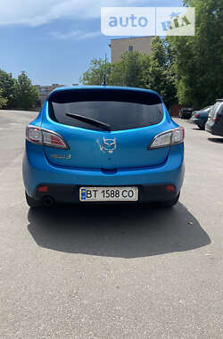 Хэтчбек Mazda 3 2009 в 