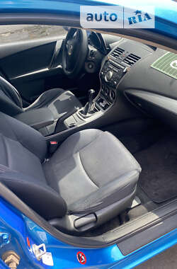 Хэтчбек Mazda 3 2009 в 