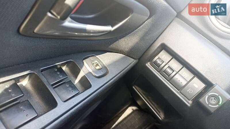 Седан Mazda 3 2004 в Шепетовке