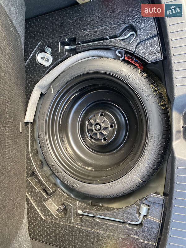 Хэтчбек Mazda 3 2015 в Ивано-Франковске фото 15 Хэтчбек Mazda 3 2015 в Ивано-Франковске