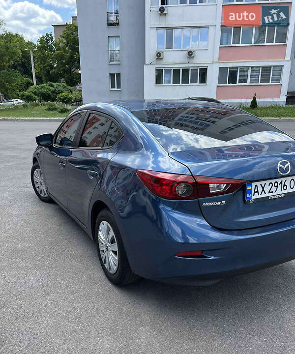 Седан Mazda 3 2016 в Харькове