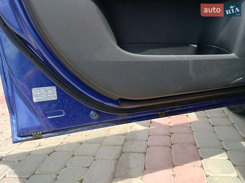 Хетчбек Mazda 3 2004 в Івано-Франківську фото 7 Хетчбек Mazda 3 2004 в Івано-Франківську