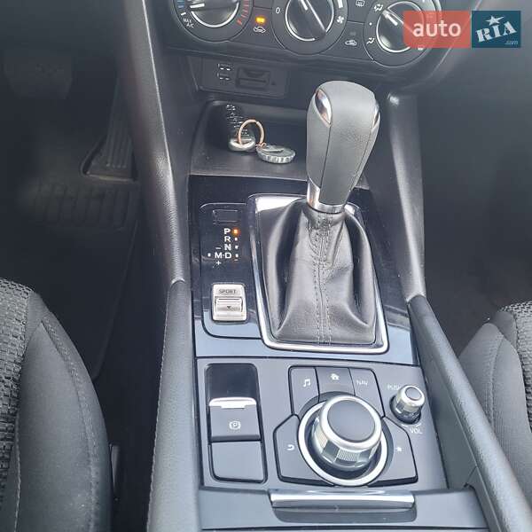 Седан Mazda 3 2017 в Одессе