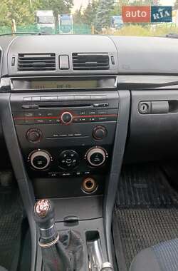 Хэтчбек Mazda 3 2005 в Львове