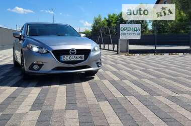 Седан Mazda 3 2015 в Львове