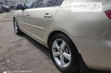 Седан Mazda 3 2004 в Днепре