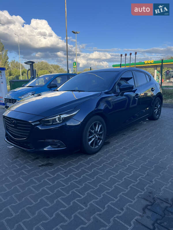 Хэтчбек Mazda 3 2017 в Киеве фото 8 Хэтчбек Mazda 3 2017 в Киеве