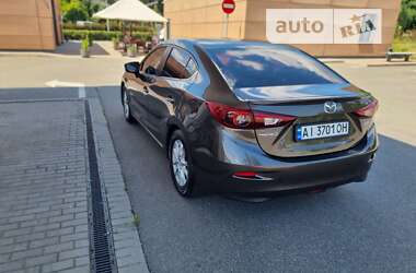 Седан Mazda 3 2014 в Киеве