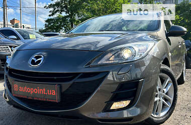 Седан Mazda 3 2010 в Сумах