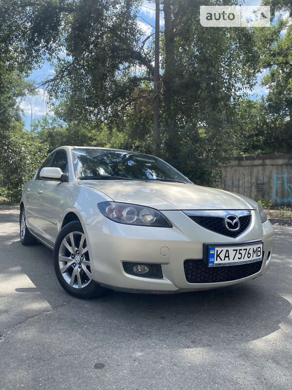 Седан Mazda 3 2007 в Києві