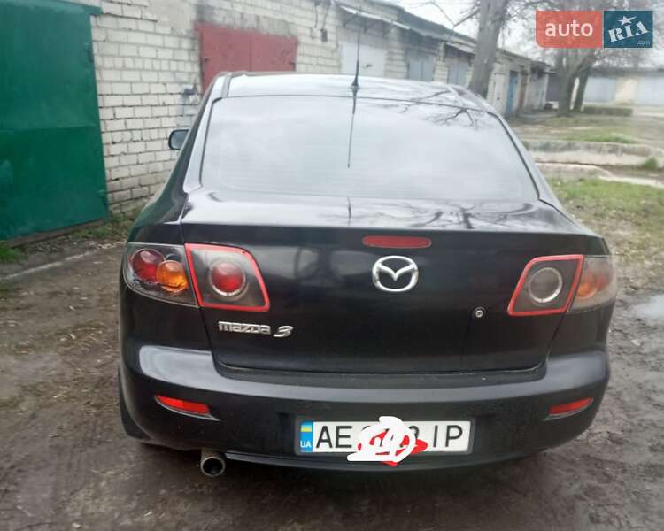 Седан Mazda 3 2005 в Павлограде