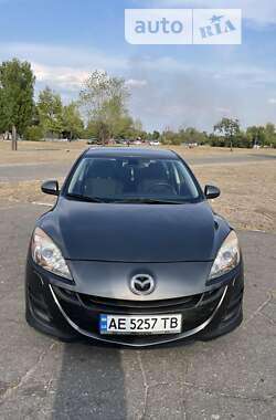 Хетчбек Mazda 3 2010 в Кам'янському