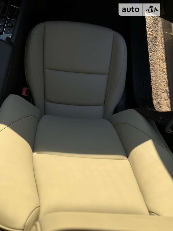 Седан Mazda 3 2019 в Львові