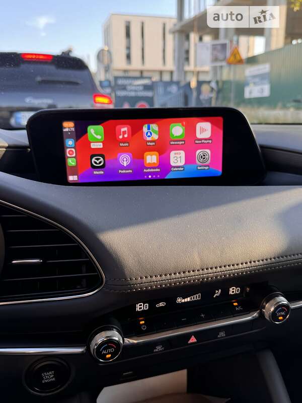 Седан Mazda 3 2019 в Львові