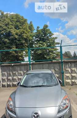 Седан Mazda 3 2010 в 