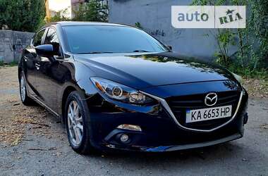 Седан Mazda 3 2016 в Дніпрі