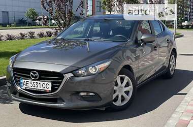 Седан Mazda 3 2017 в Днепре