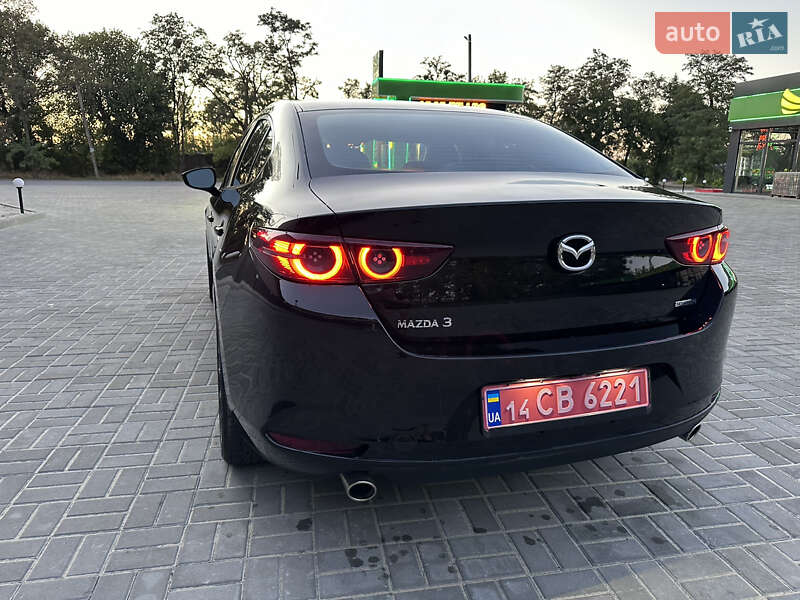 Седан Mazda 3 2019 в Новомосковську