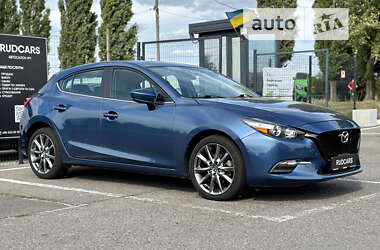 MAZDA 3 2018