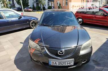 Седан Mazda 3 2005 в Киеве