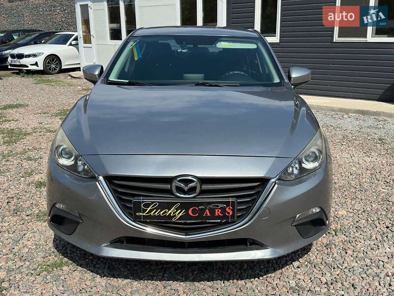 Седан Mazda 3 2016 в Одесі
