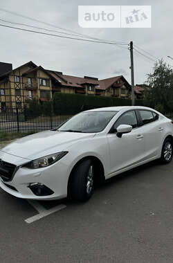 Седан Mazda 3 2015 в Луцке