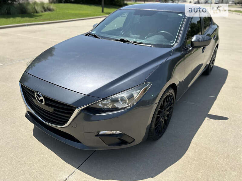 Седан Mazda 3 2014 в Львові