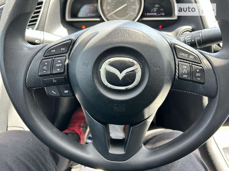 Седан Mazda 3 2014 в Львові