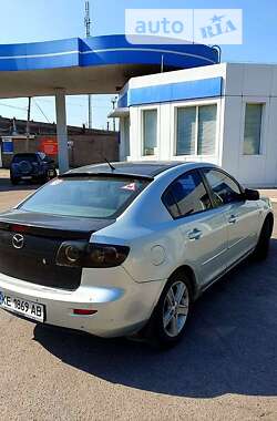 Седан Mazda 3 2003 в Днепре