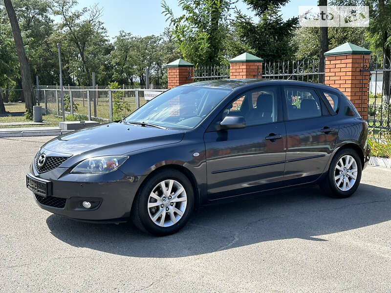 Хэтчбек Mazda 3 2006 в Днепре