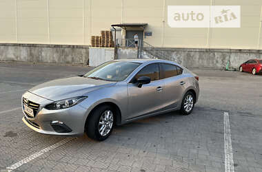 Седан Mazda 3 2016 в Львове