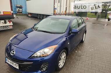 Хэтчбек Mazda 3 2011 в Киеве