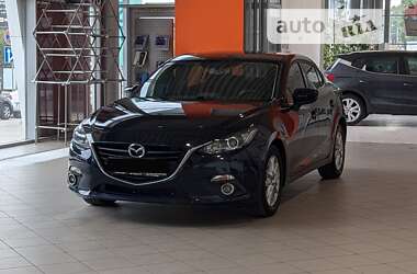 Седан Mazda 3 2016 в Харькове