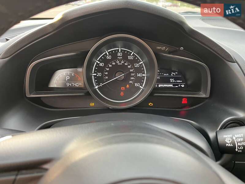 Хэтчбек Mazda 3 2017 в Запорожье
